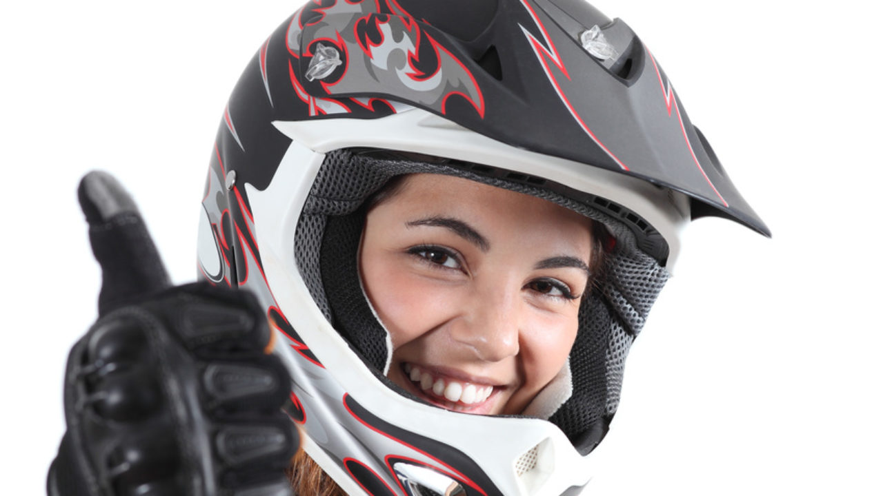 barricada Historiador capitán Ropa de moto para mujer: prendas esenciales - Blog de motos y noticias del  sector
