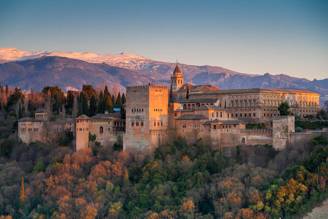 Turismo Granada. Vista panorámica de la Alhambra.